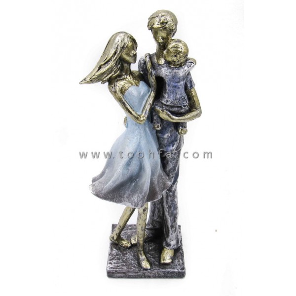 تمثال الأسرة مقاس  : 12x10x32cm